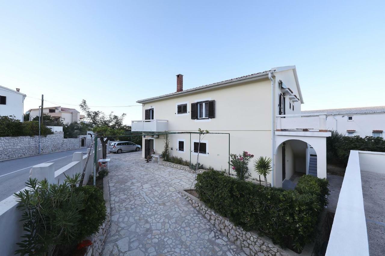 Apartmani Mila Pag Town Exteriér fotografie